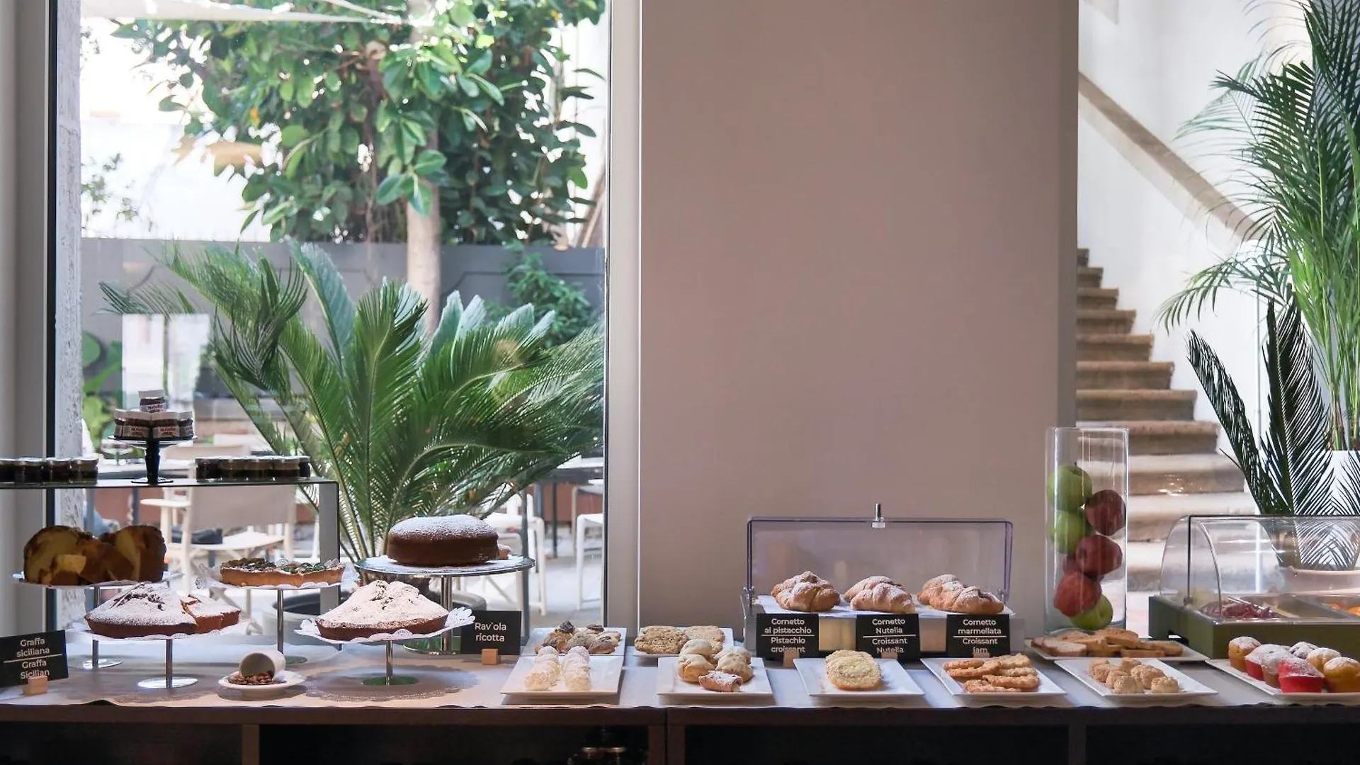 Hotel Palazzo Sangiorgio Catania 5*,  Italia